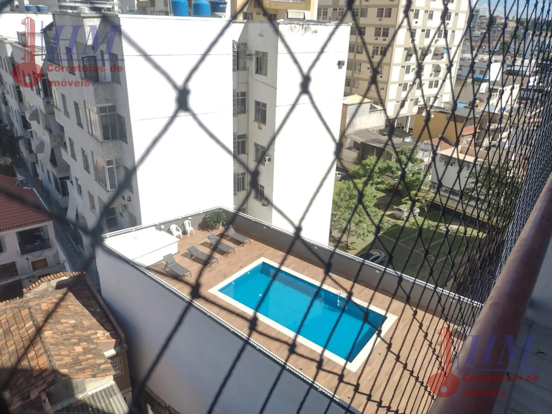 Furnished apartment, 67 m², with a glass-enclosed balcony — photo 12