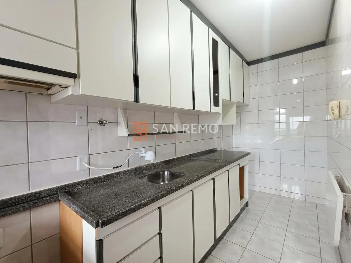 2-bedroom apartment in a building with a gym — photo 8