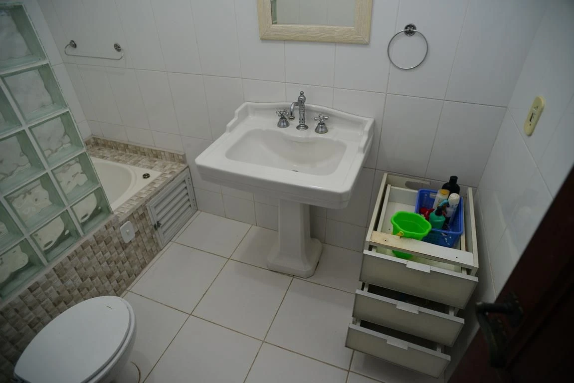 Furnished house, 700 m², with a jacuzzi — photo 50
