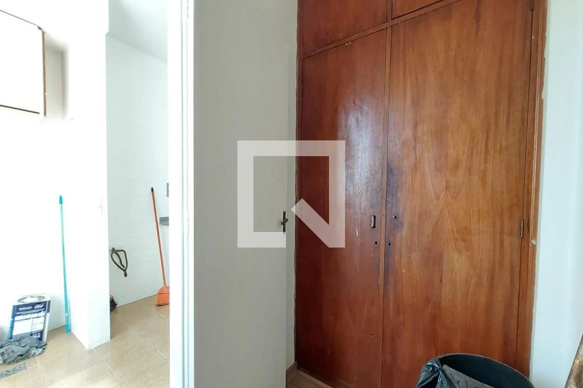 2-bedroom apartment in a building with a pool — photo 61