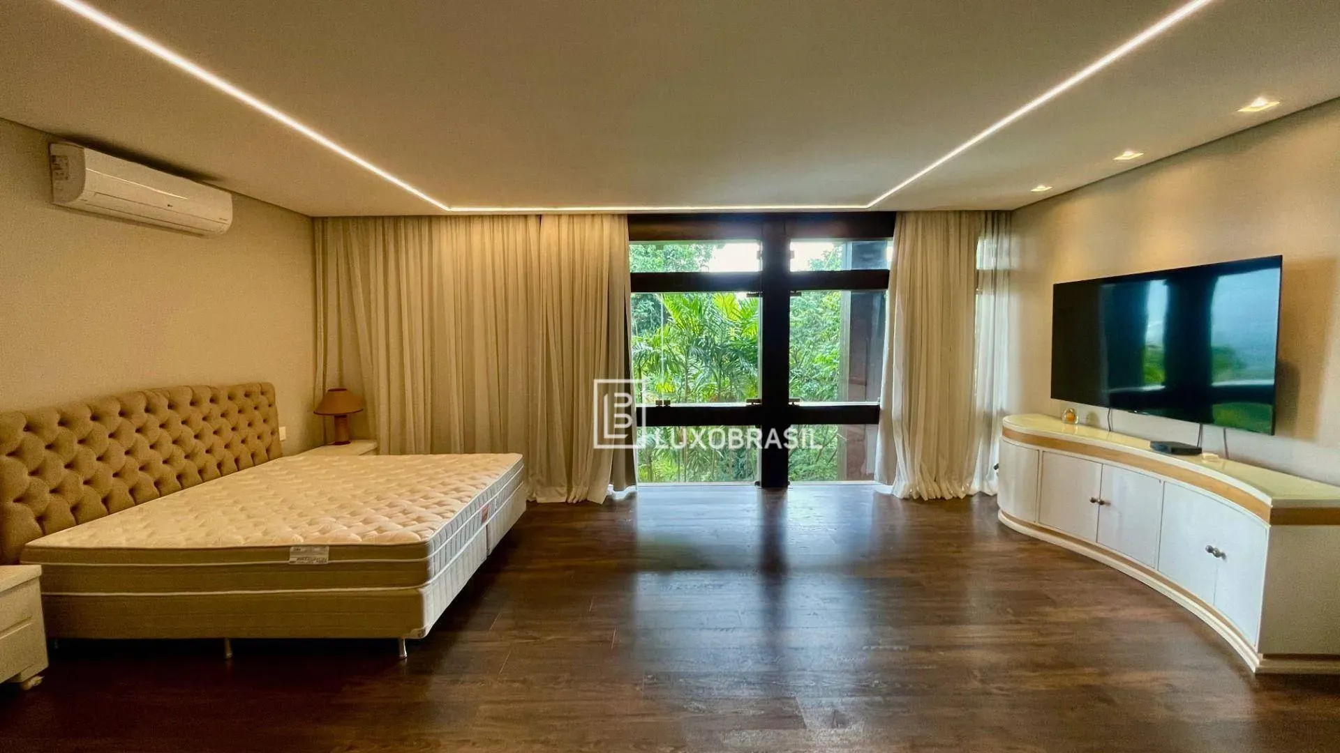 Furnished house with 9 en-suite bedrooms and 12 baths — photo 7