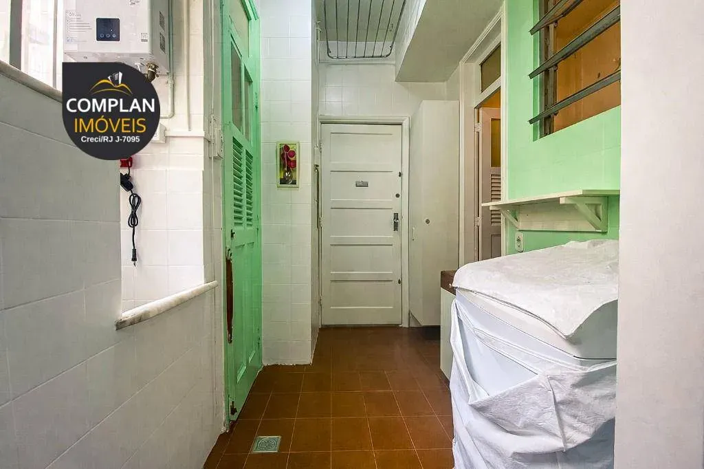 Apartamento com 3 quartos e armários embutidos — photo 32