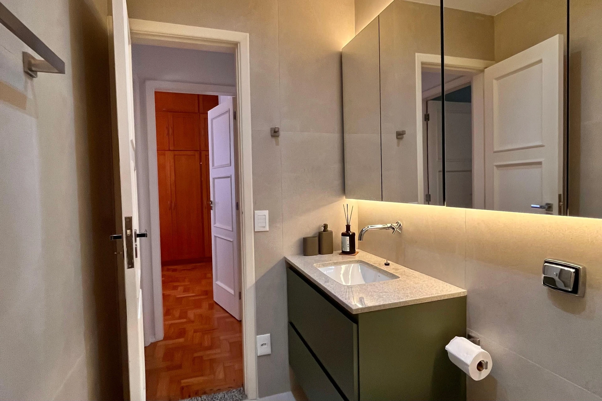Apartamento mobiliado de 3 quartos com espaço de home office — photo 28
