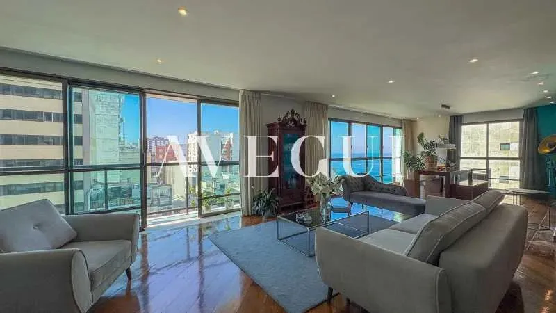 250 m² apartment with 4 bedrooms and 3 parking spots — photo 3