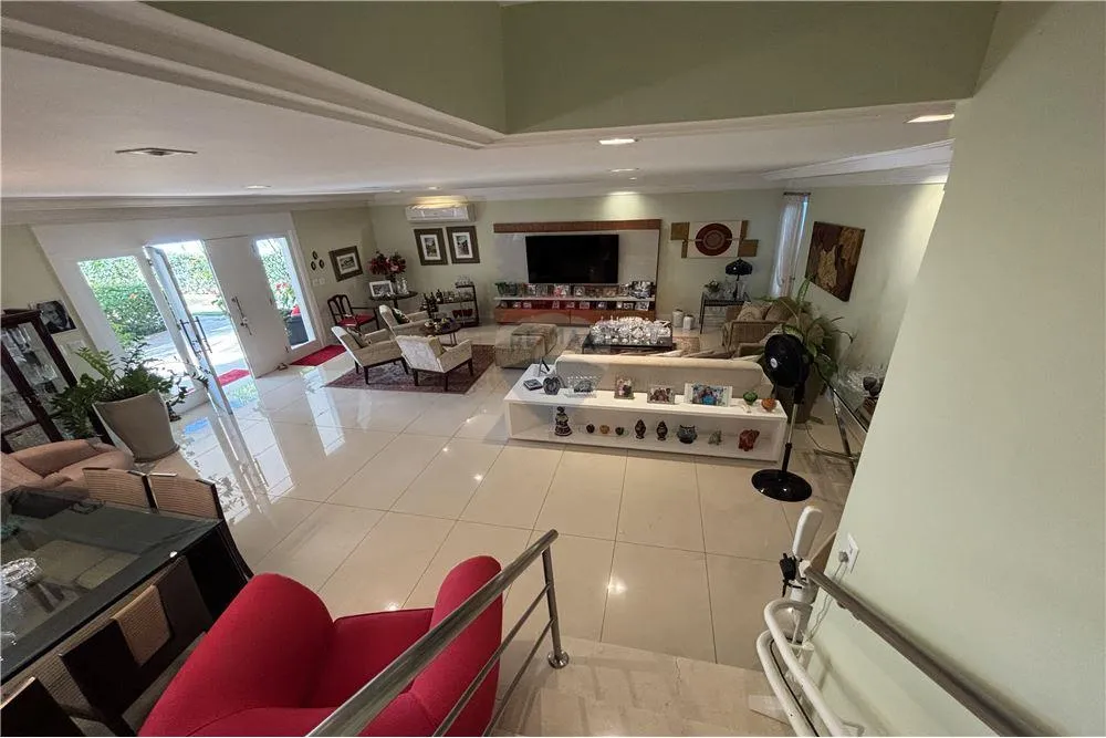 Furnished house with 4 bedrooms and 508 m² — photo 5