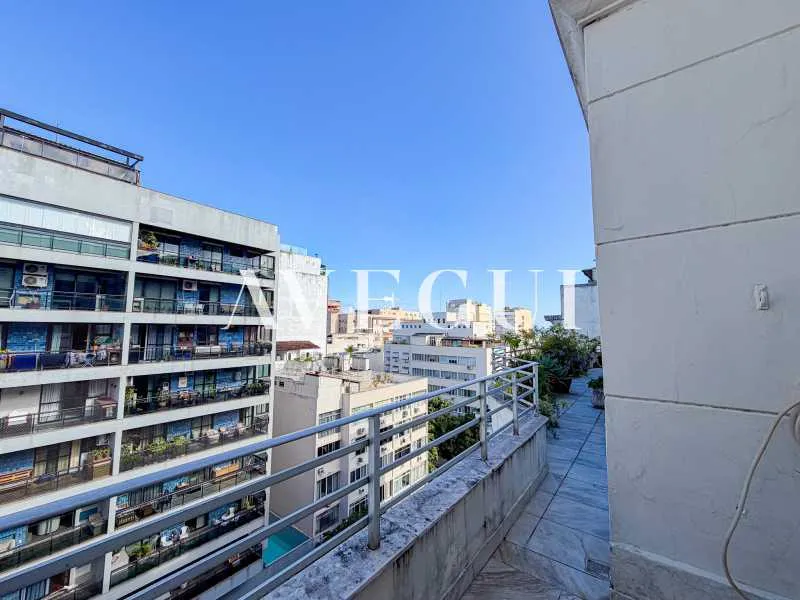 Furnished penthouse with 5 bedrooms and 3 bathrooms — photo 14