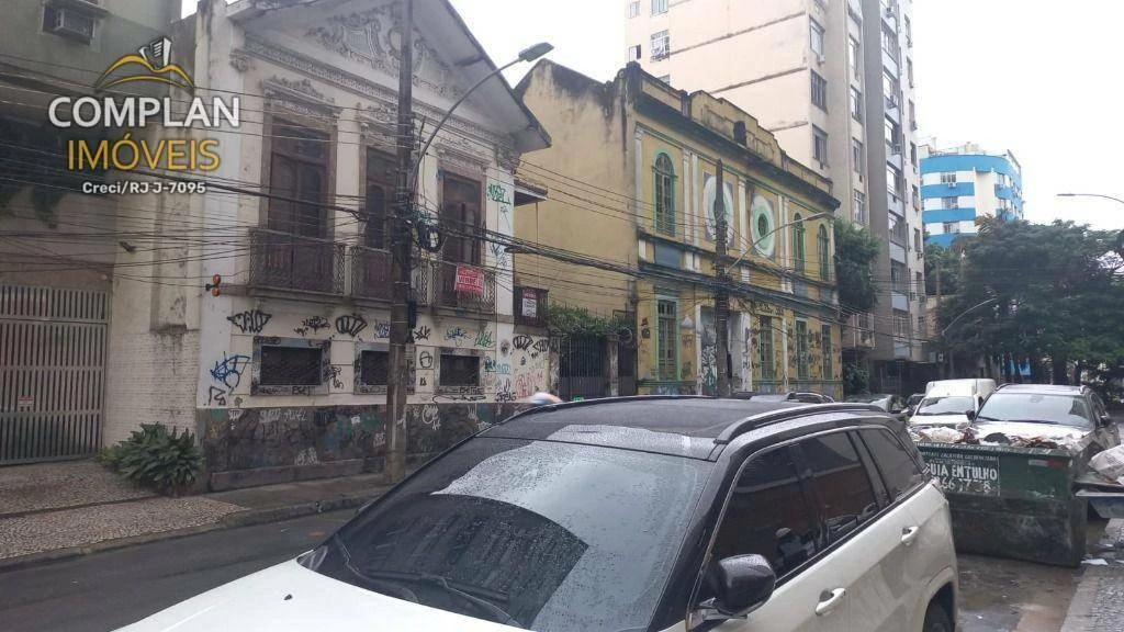 House with 5 bedrooms, 4 bathrooms and 639 m² — photo 9