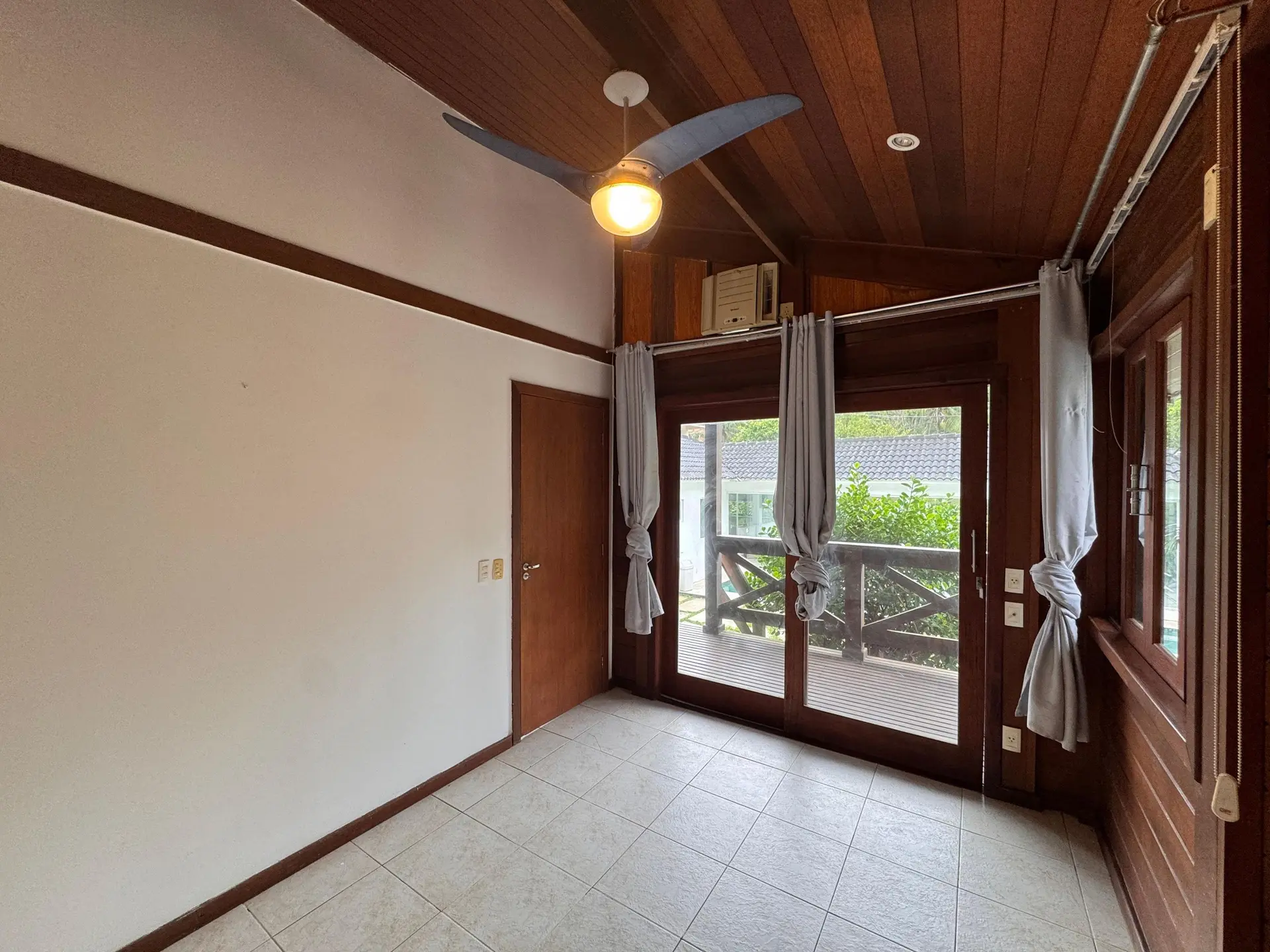 2-bedroom house with a garden in Rio de Janeiro — photo 14