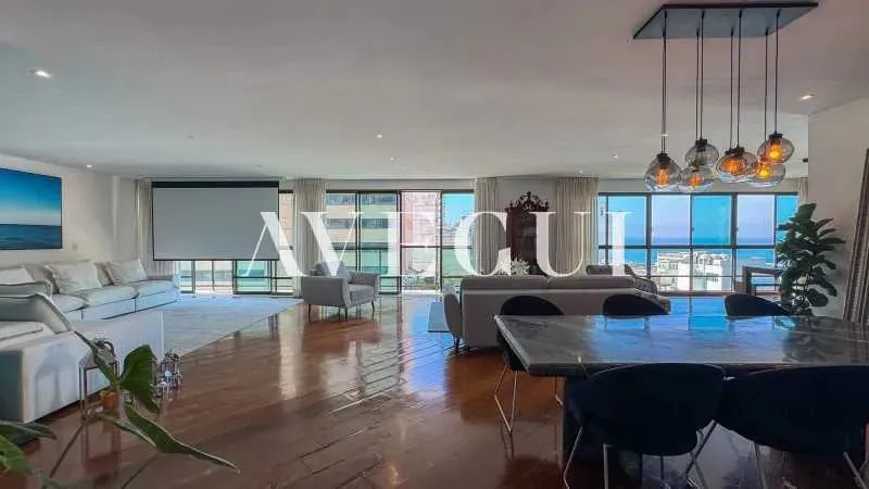 250 m² apartment with 4 bedrooms and 3 parking spots — photo 11
