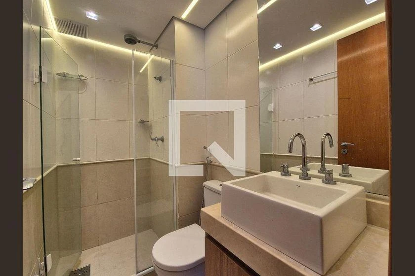 Furnished 3-bedroom apartment with balcony and views — photo 36