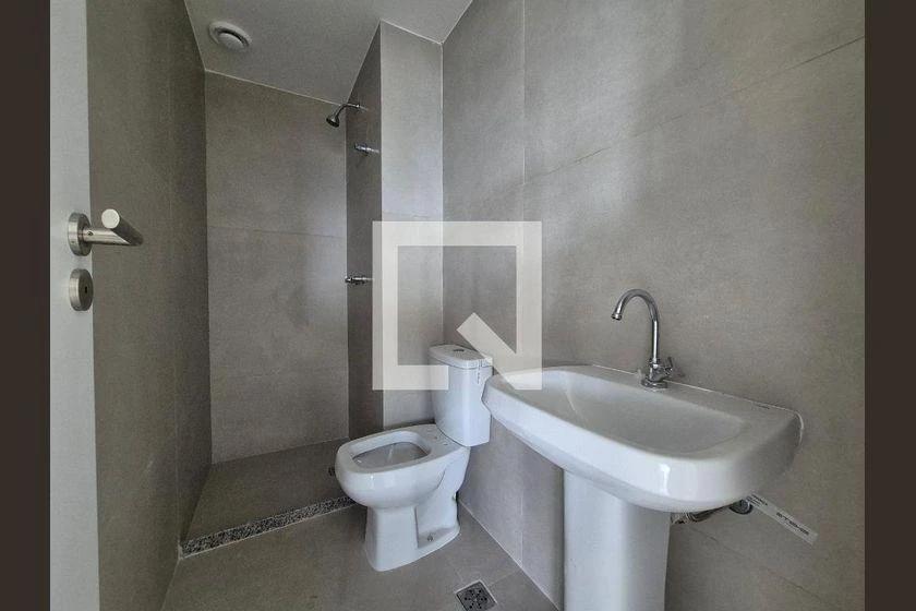 3-bedroom apartment with a mountain view in Rio de Janeiro — photo 23