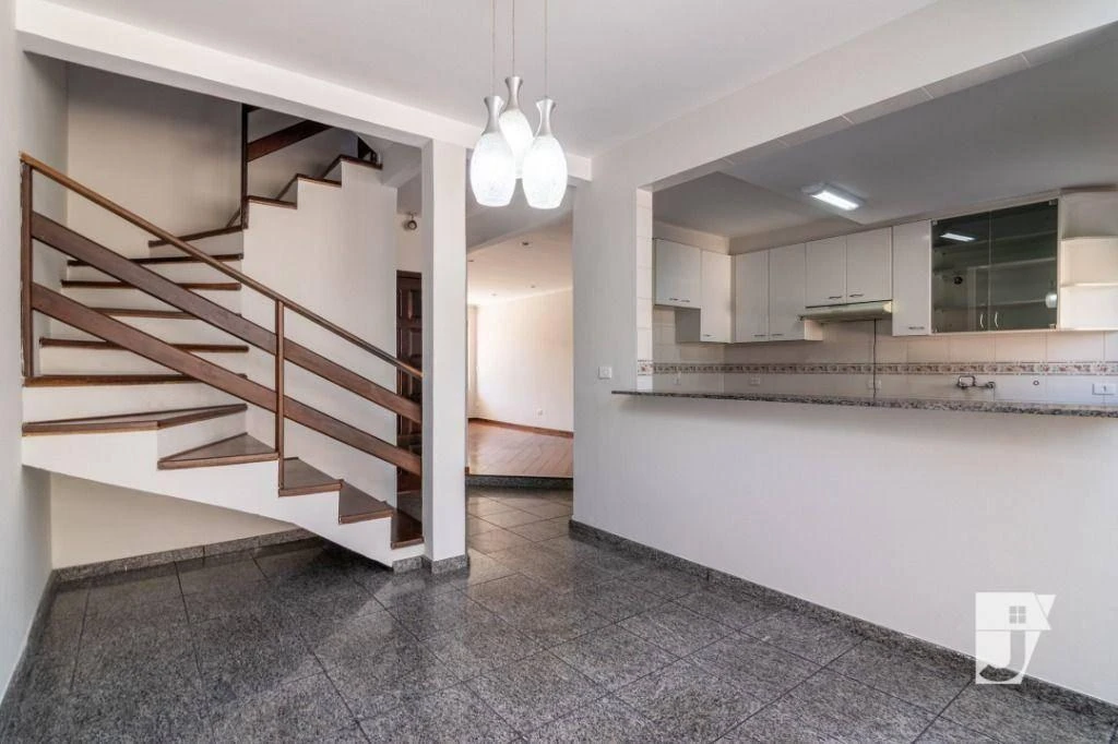 Дом 248 м² со стиральной машиной и застеклённым балконом — photo 6