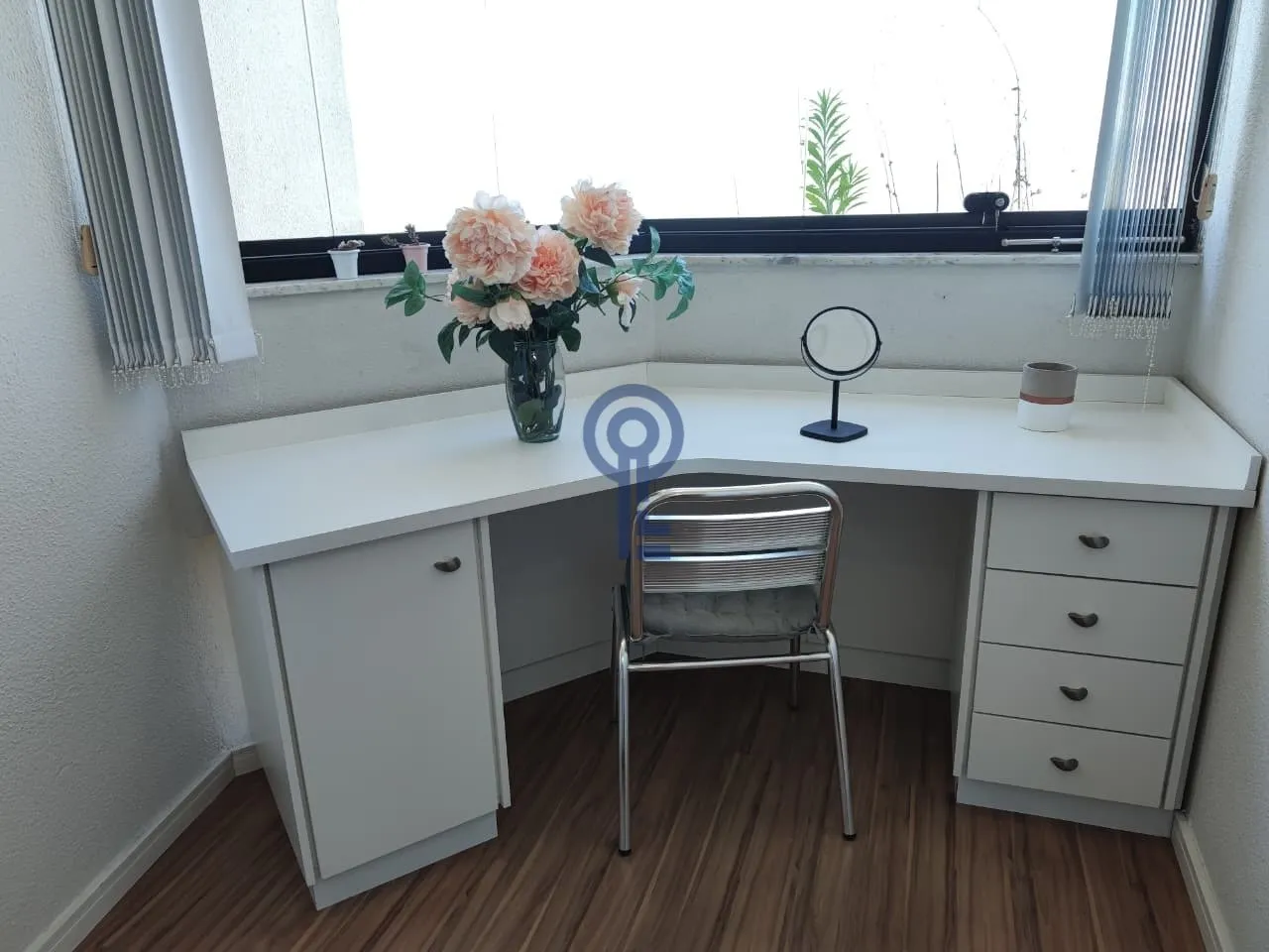 Furnished 98 m² apartment with 2 en-suite bedrooms — photo 22
