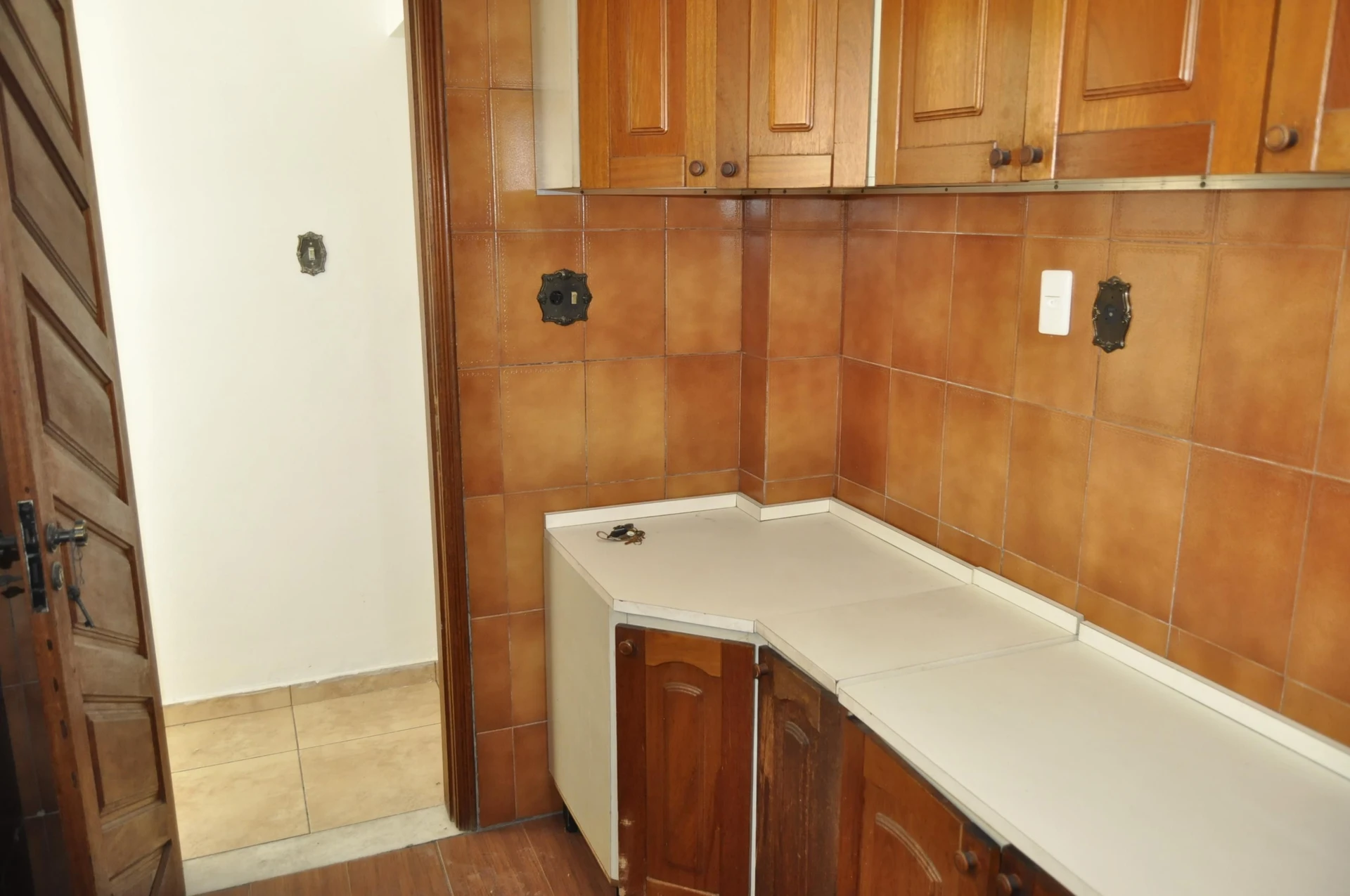 Unfurnished apartment with 2 bedrooms and private garden — photo 13