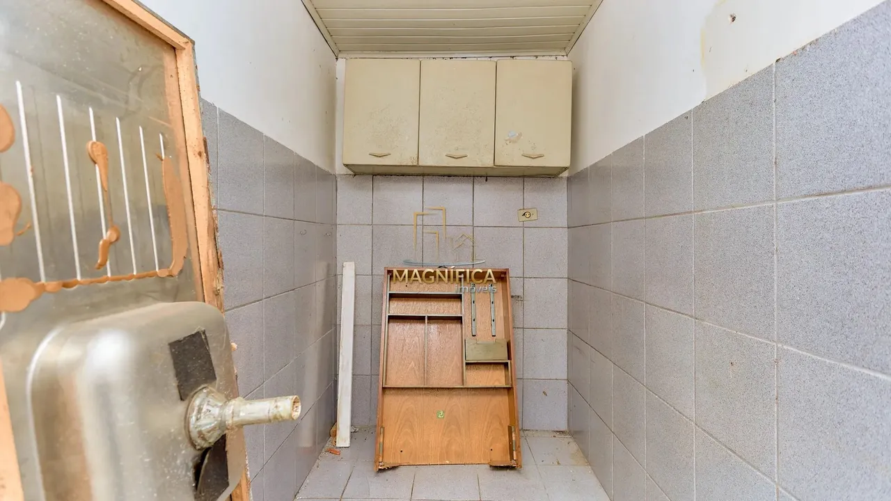House with 3 bedrooms and a private BBQ area — photo 15