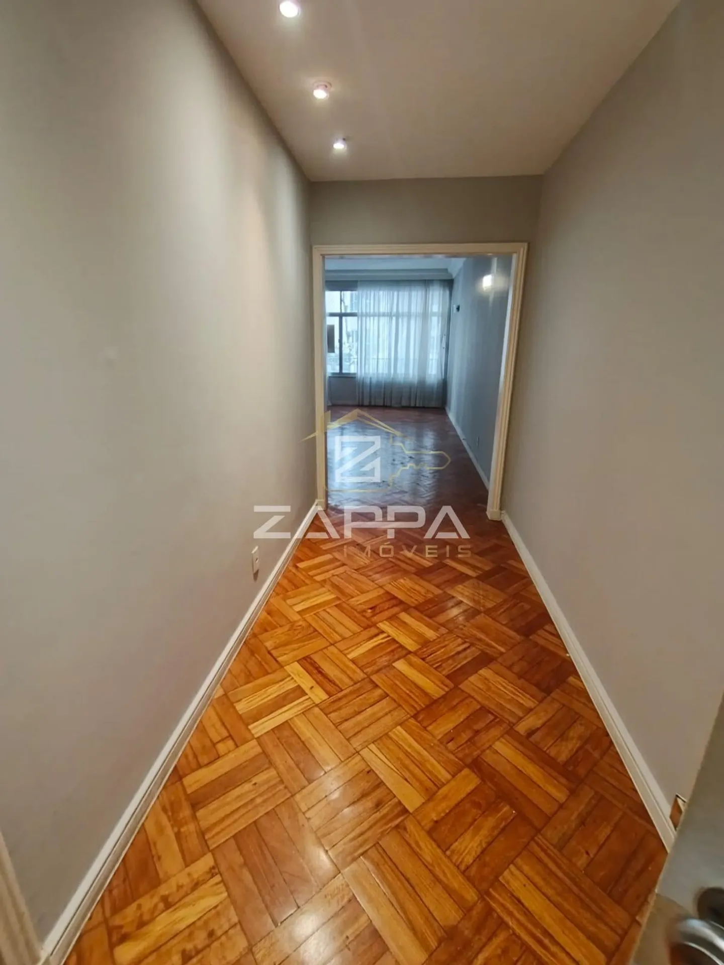 3-bedroom apartment with a bathtub in Rio de Janeiro — photo 23