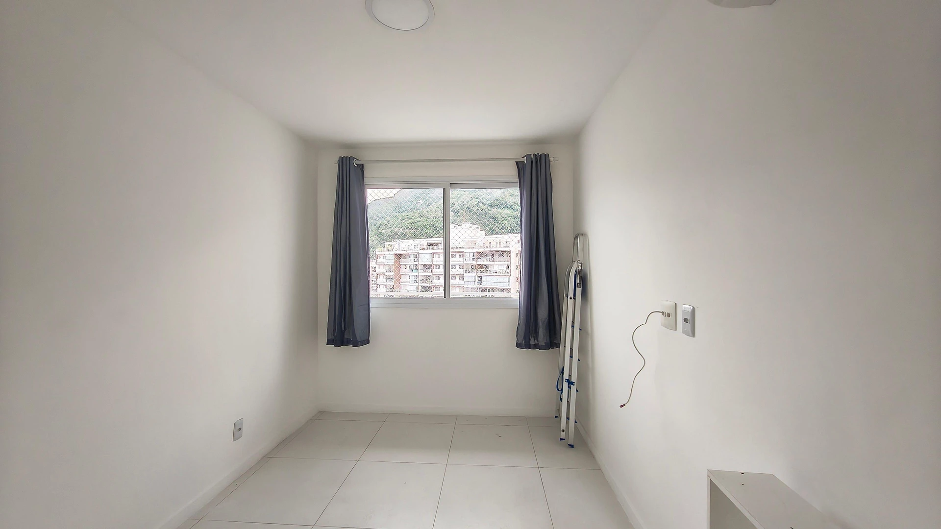 Unfurnished apartment with 2 bedrooms and 2 bathrooms — photo 3