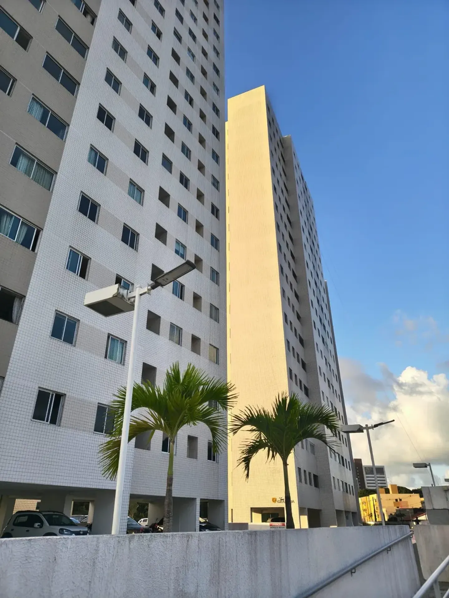 Apartamento de 2 quartos em condomínio com piscina — photo 13