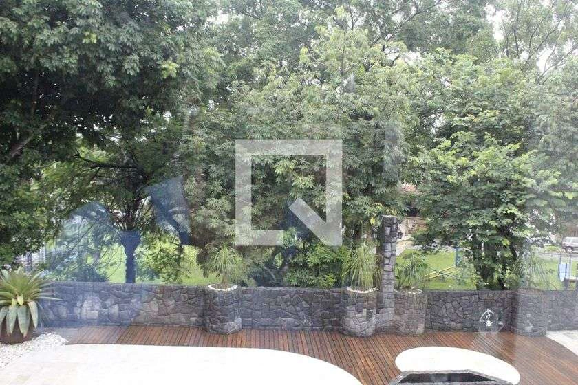 800 m² house with 5 bedrooms and a private-use pool — photo 29