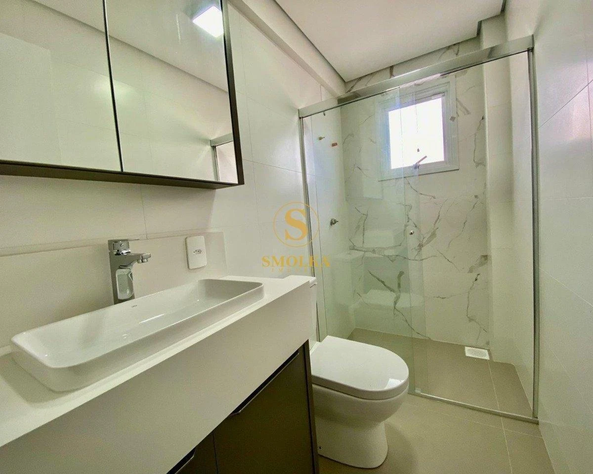 184 m² rental home with 4 en-suite bedrooms — photo 22