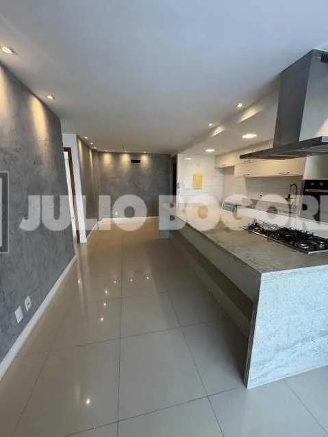 Apartamento de 4 quartos em condomínio com piscina coberta — photo 16