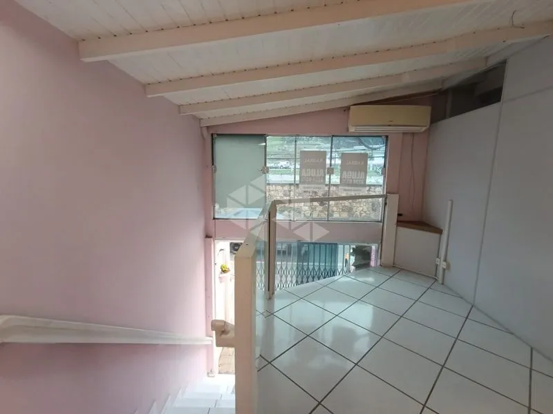 80 m² studio with balcony and air conditioning — photo 20