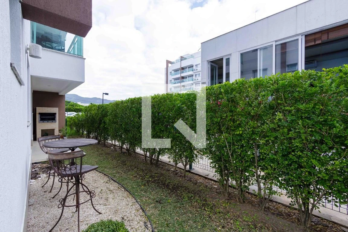 2-bedroom apartment with a private BBQ — photo 34