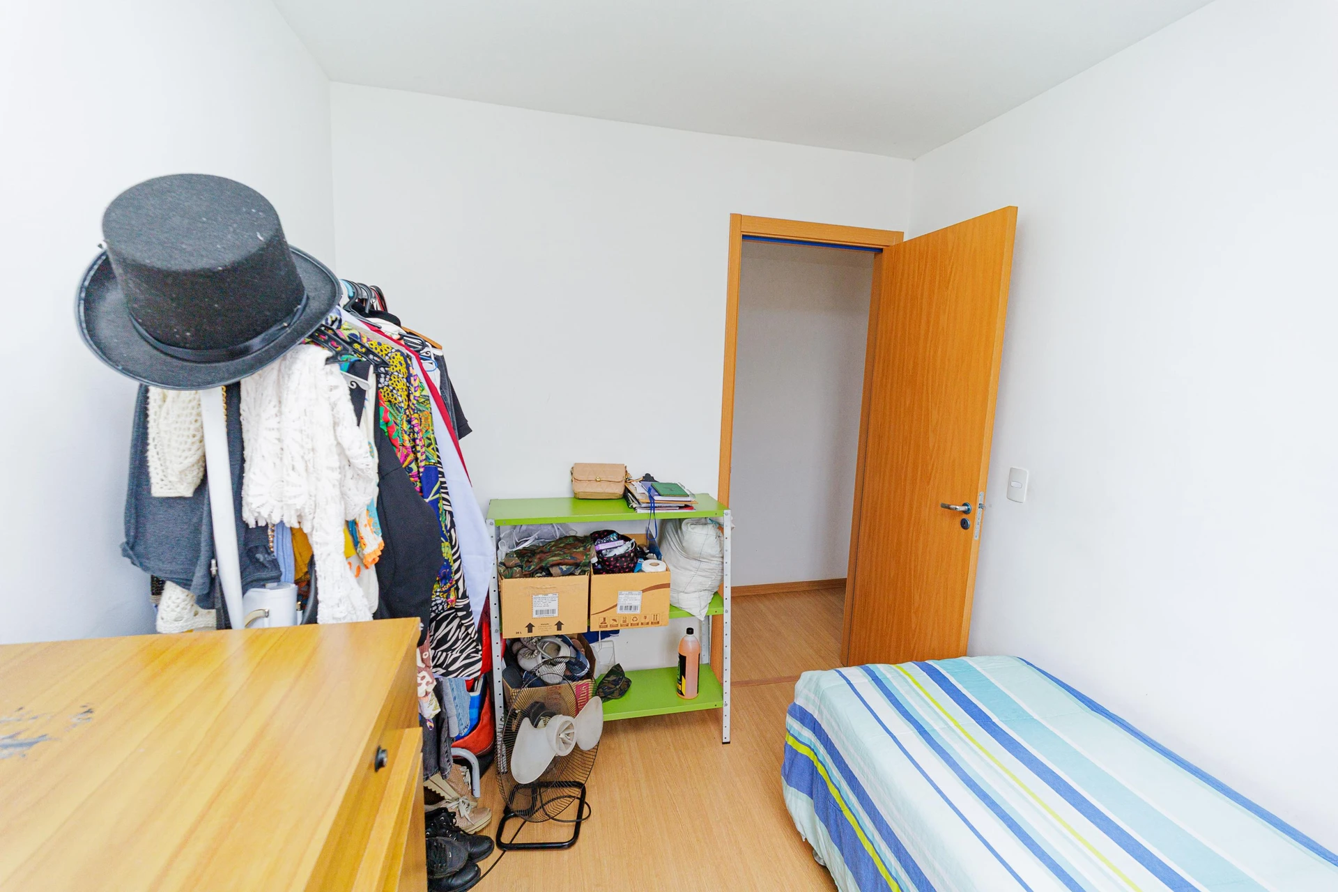 Glass-enclosed balcony in a 2-bedroom apartment, 44 m² — photo 10