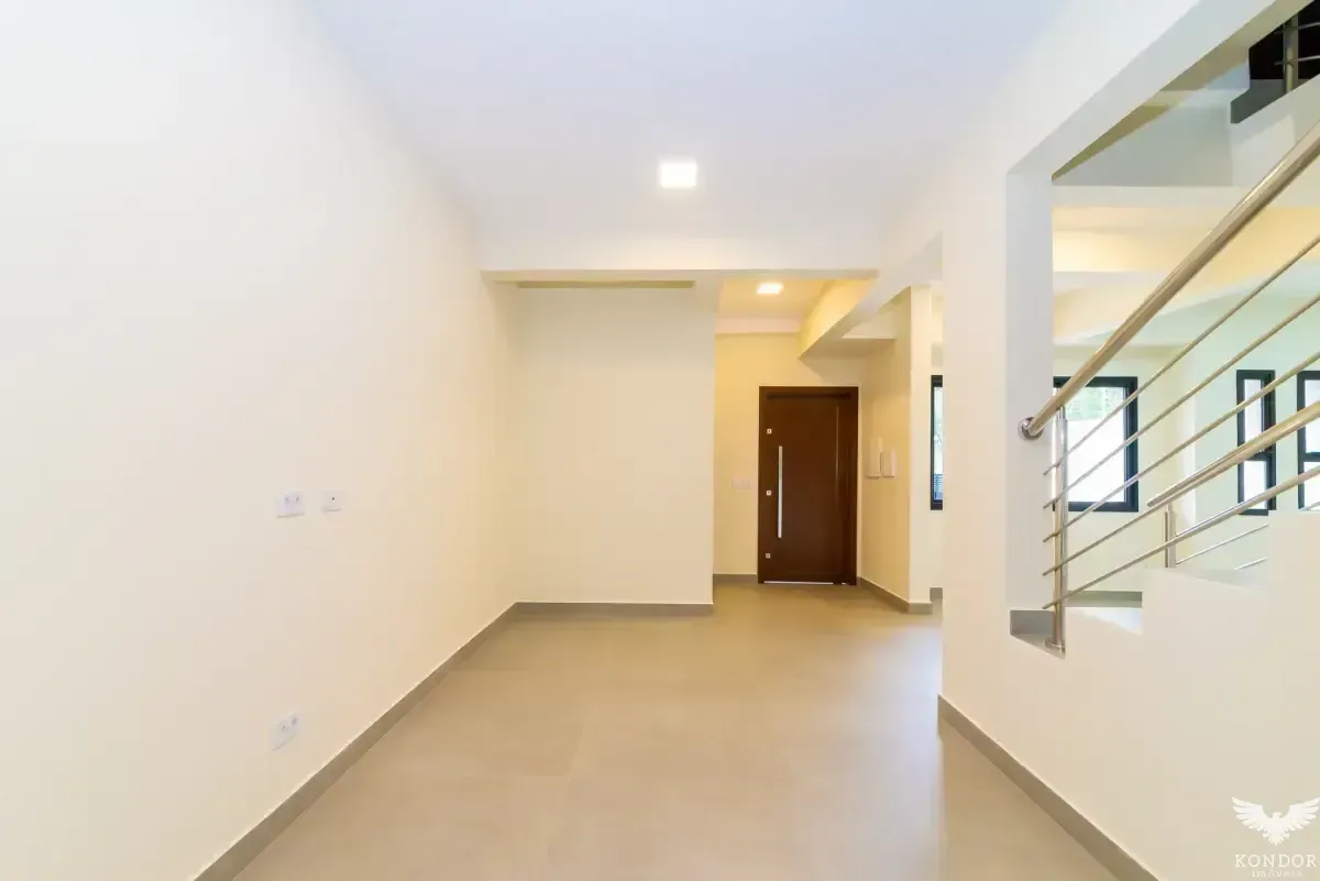 Two-story house with 230 m² and 3 bedrooms, 1 suite — photo 12