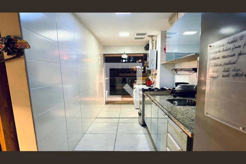 Furnished 3-bedroom apartment with closed gas kitchen — photo 42