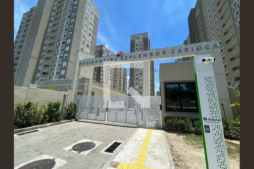 Apartamento de 2 quartos em condomínio com piscina — photo 50