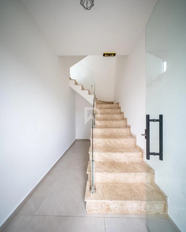 3-bedroom house, all with their own bathrooms, 155 m² — photo 12