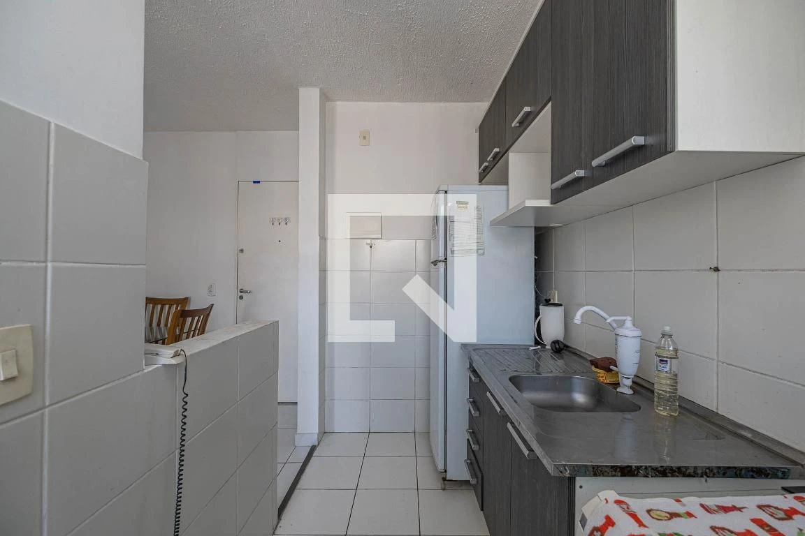 Furnished 2-bedroom apartment with a balcony — photo 26
