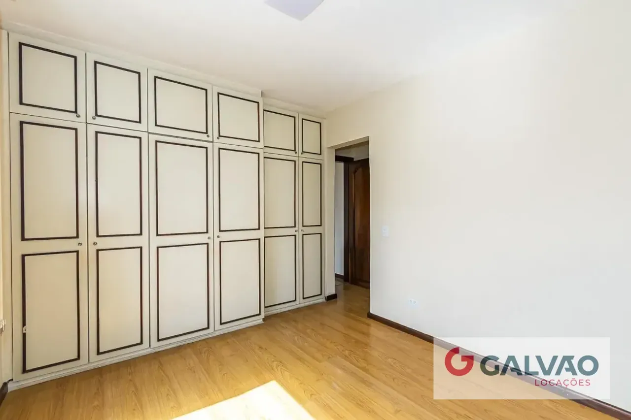 3-bedroom apartment with balcony and 1 parking spot — photo 17