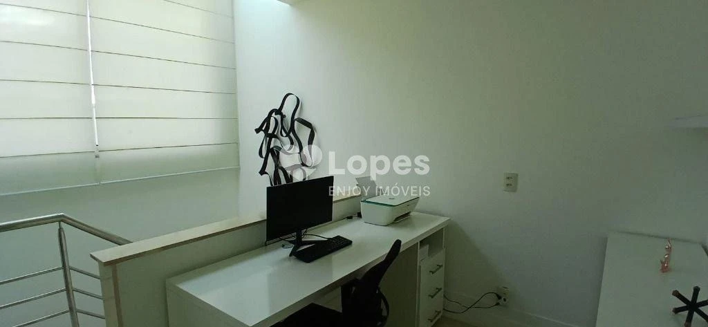 390 m² apartment with a private BBQ area — photo 41