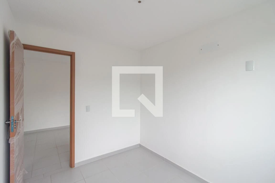 Unfurnished 2-bedroom apartment with private garden — photo 20