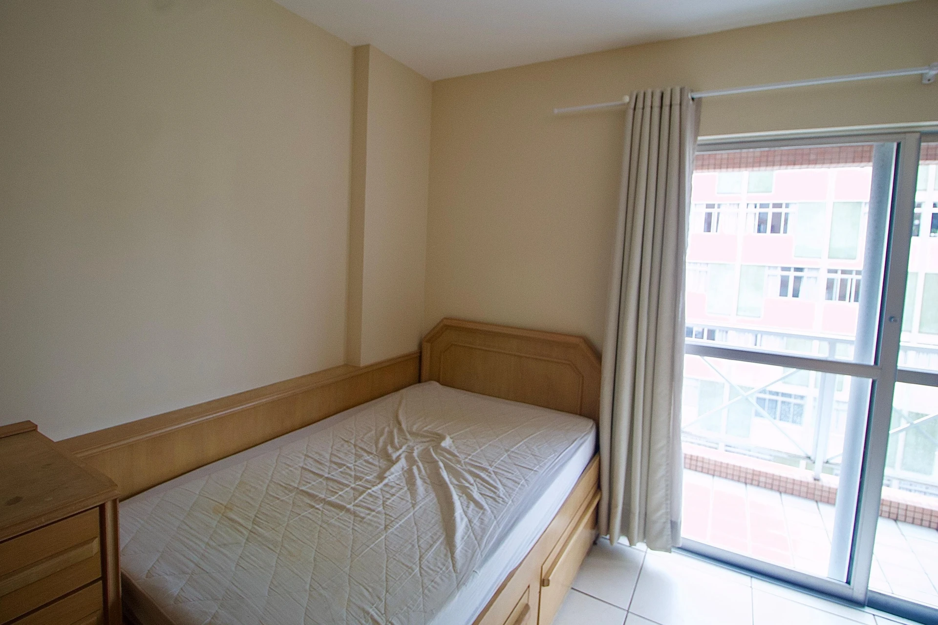Furnished 1-bedroom apartment with a balcony — photo 10