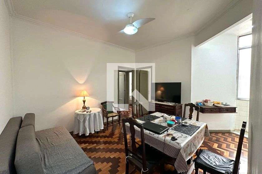 Furnished apartment with 3 bedrooms, 2 bathrooms, 81 m²