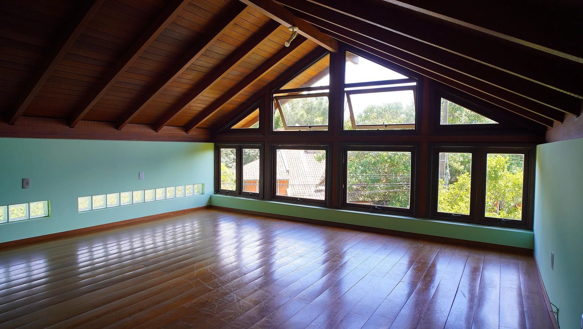 Casa de 4 quartos com vista para a água
