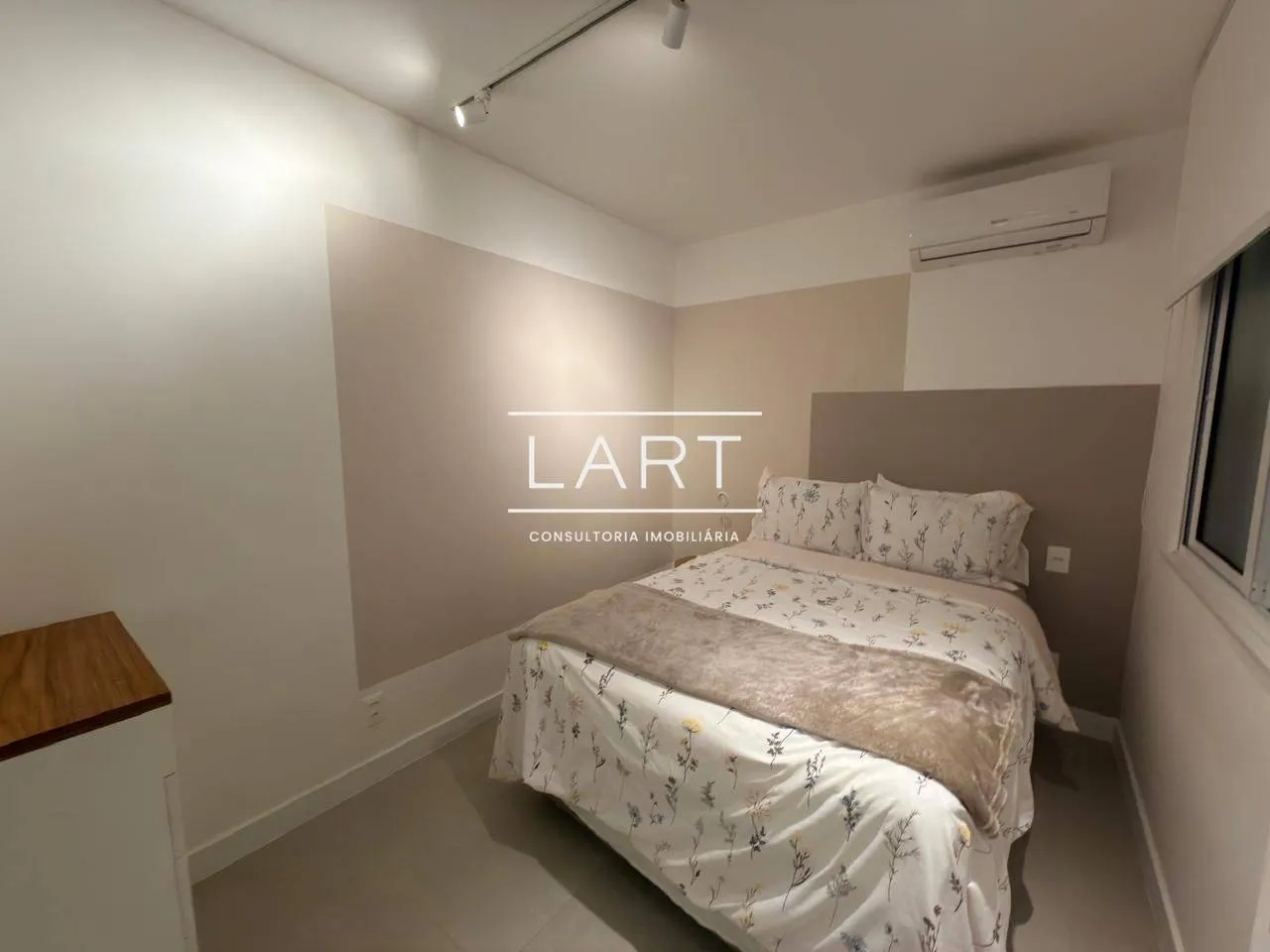 80 m² apartment with a washing machine and a home office — photo 4
