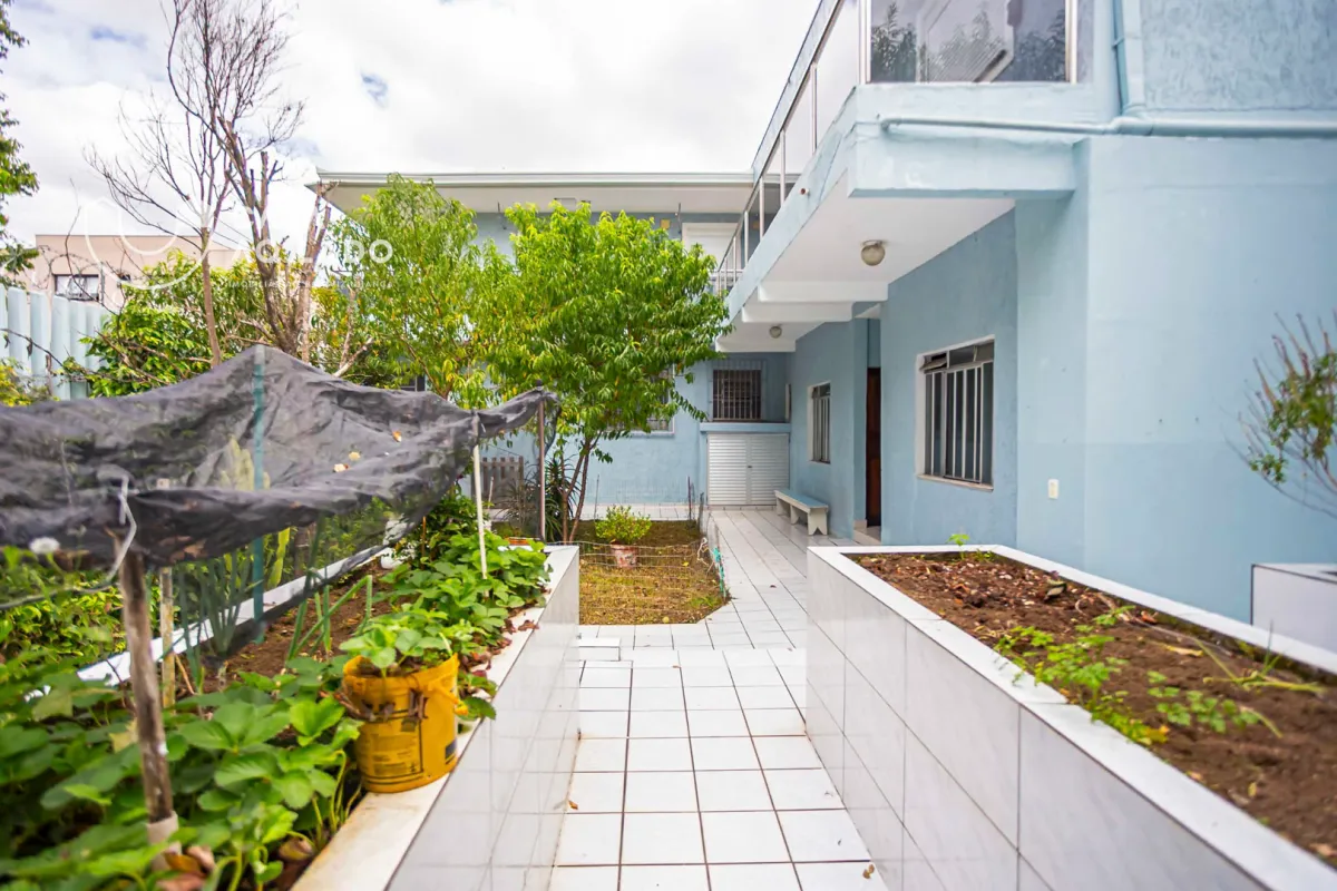House with 4 bedrooms and 4 bathrooms, 315 m² — photo 36