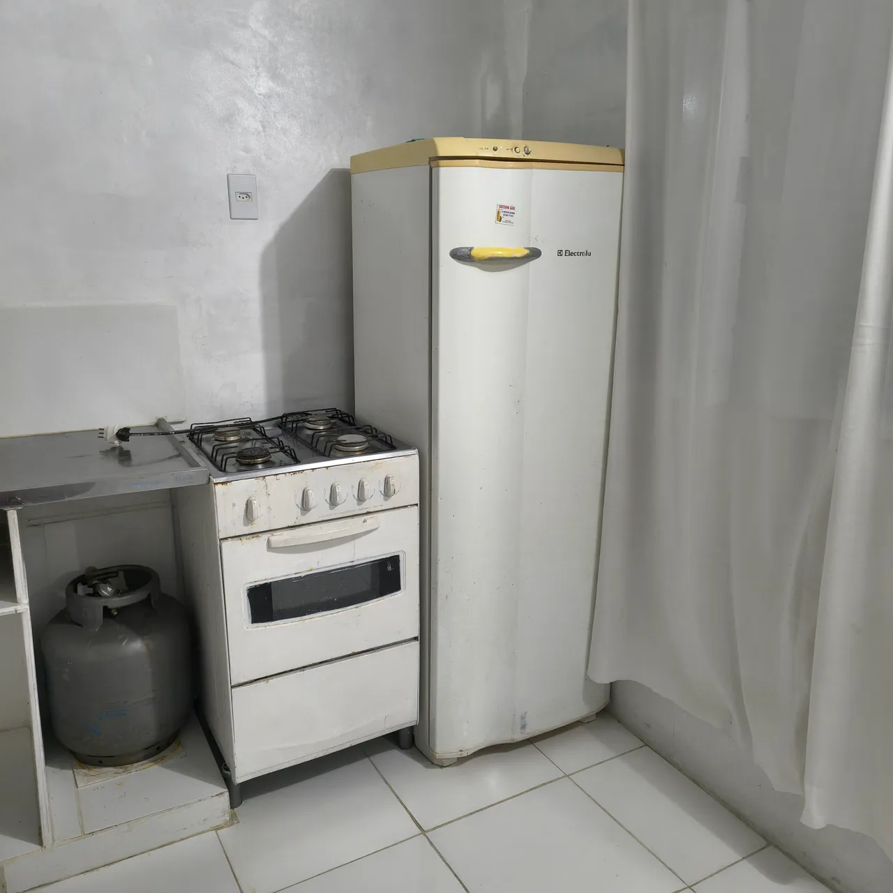20 m² studio with a home office and a washing machine — photo 3
