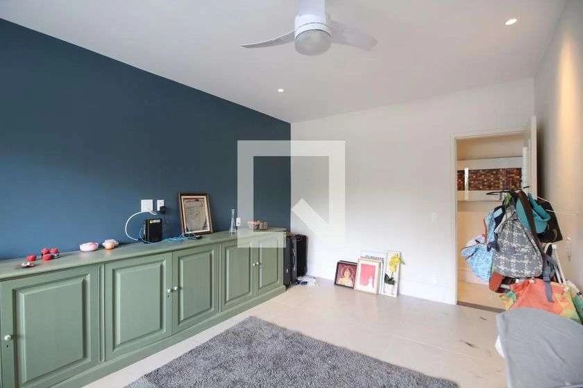 Rental penthouse with 4 bedrooms and terrace — photo 8