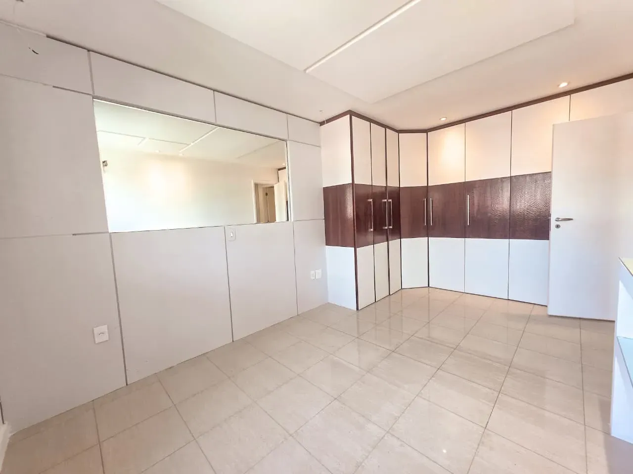 Home office in a 3-bedroom apartment, 107 m² — photo 20