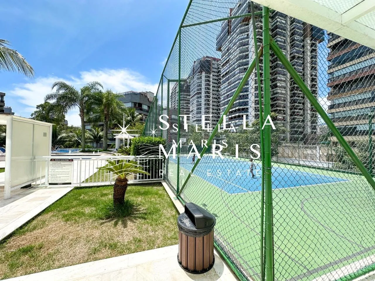 Furnished apartment with 3 bedrooms and a balcony — photo 25