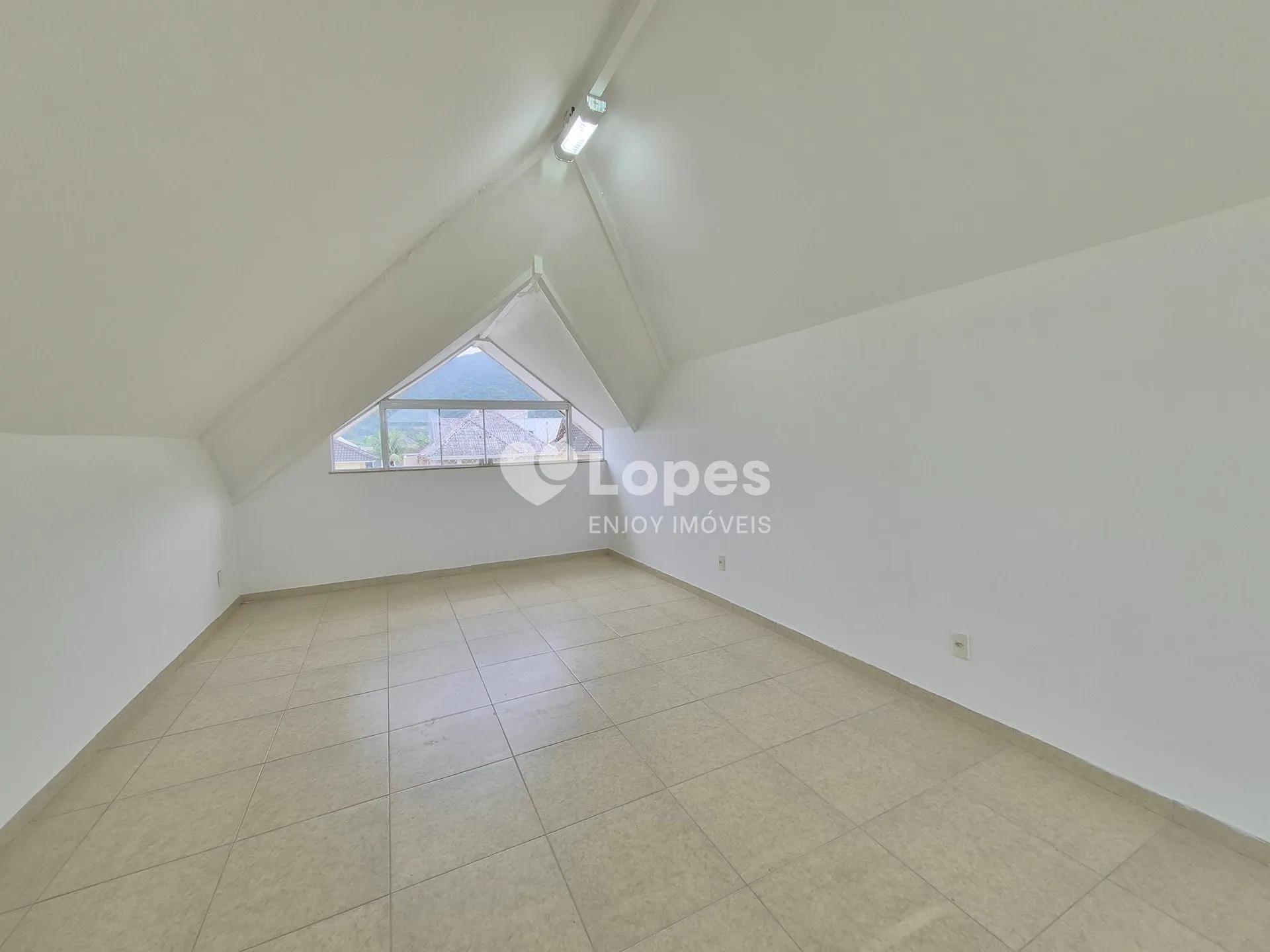 Будинок 247 м² з балконом із грилем та власним барбекю — photo 34