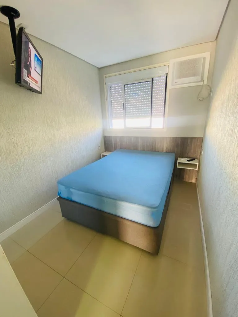 One-bedroom apartment in a building with a coworking space — photo 3
