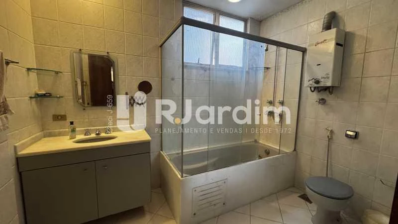 Apartamento de 240 m² com 3 quartos e vista marcante — photo 14
