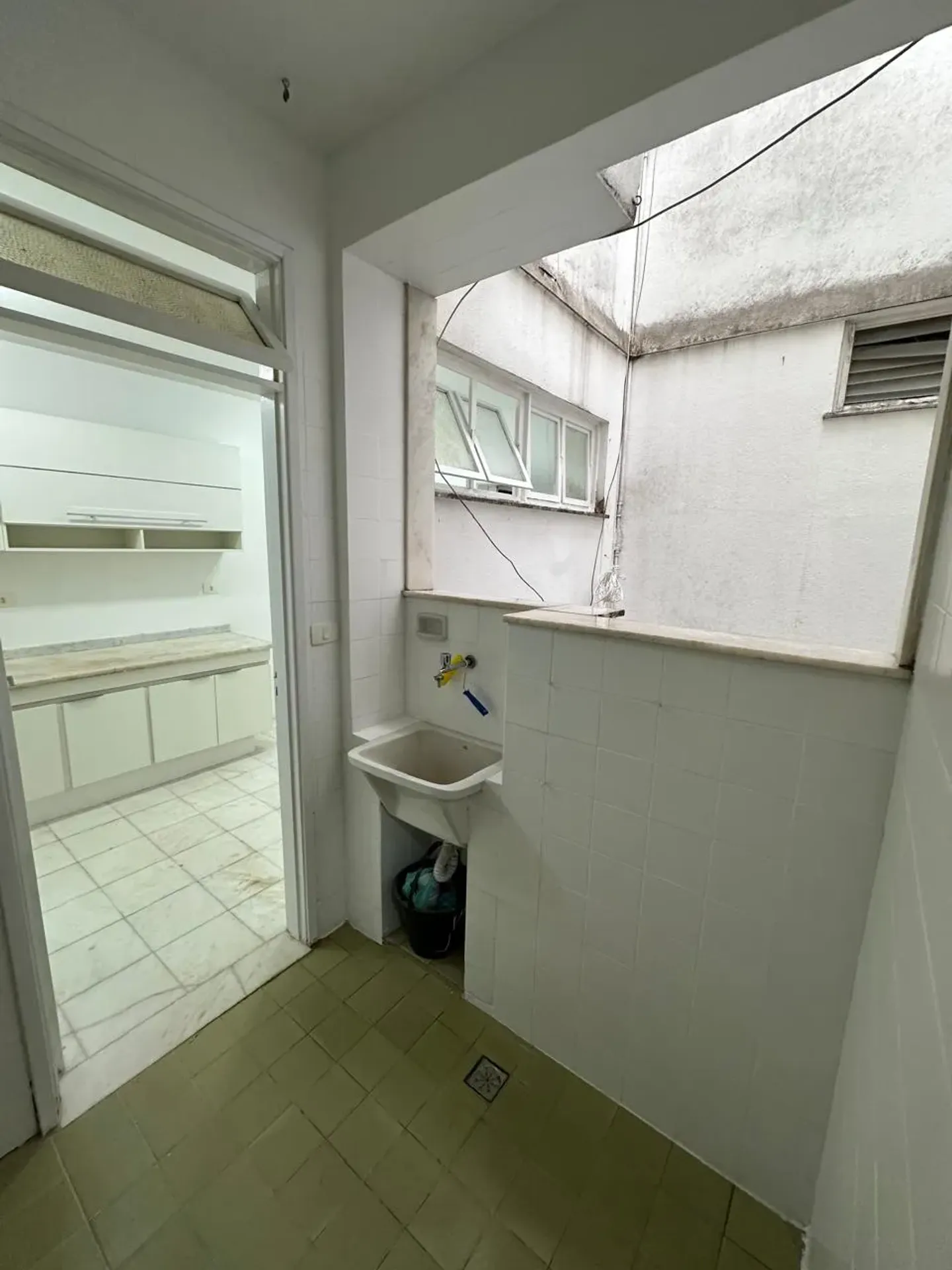 3-bedroom apartment with 4 bathrooms and 1 parking space — photo 47