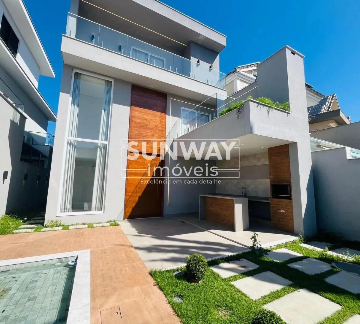 House, 350 m², with a grill on the balcony — photo 5